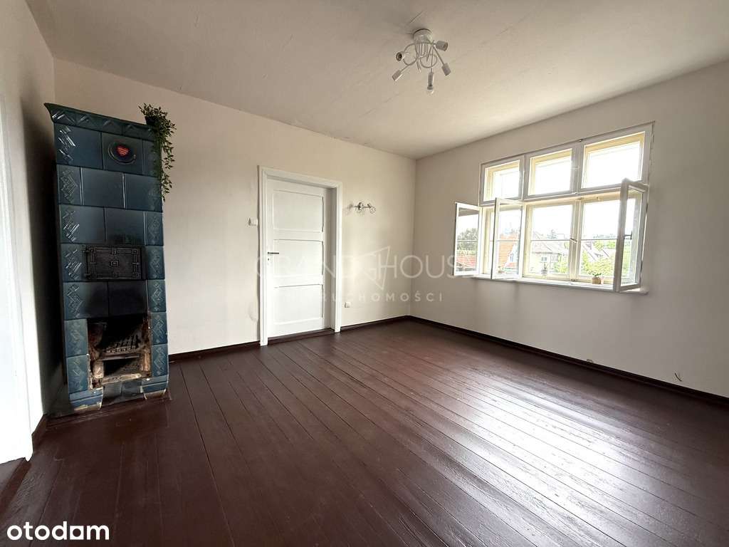 NOWA CENA  – Połowa domu , ogród, garaż, strych-3