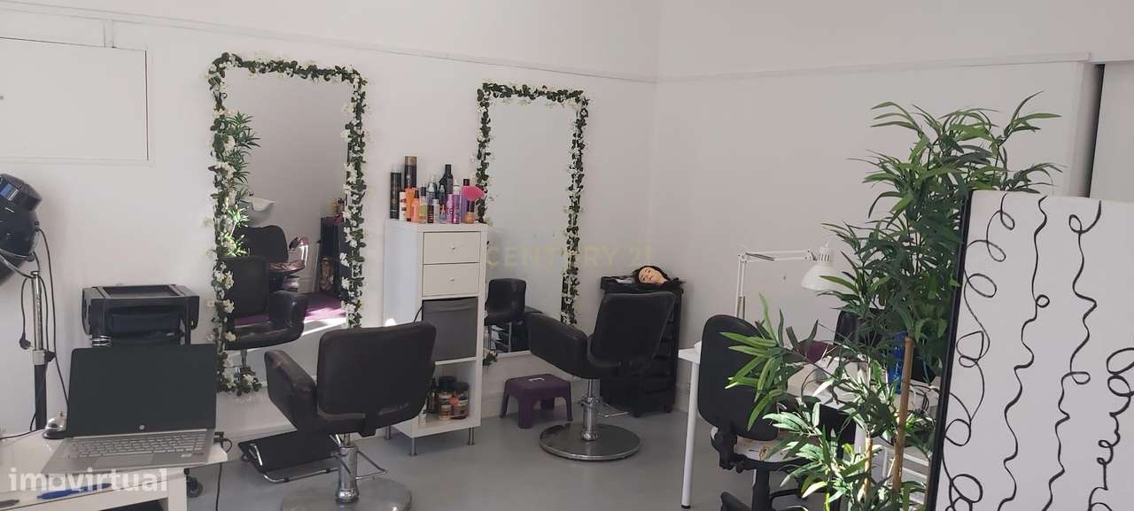 Trespasse de Cabeleireiro e estética em Benfica - Grande imagem: 4/6