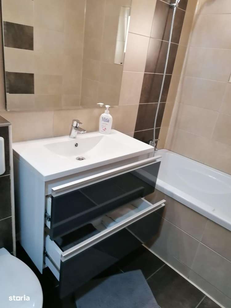 Apartament 3 camere, 2 bai, vedere pe 2 parti zona Dedeman( Bere)-6