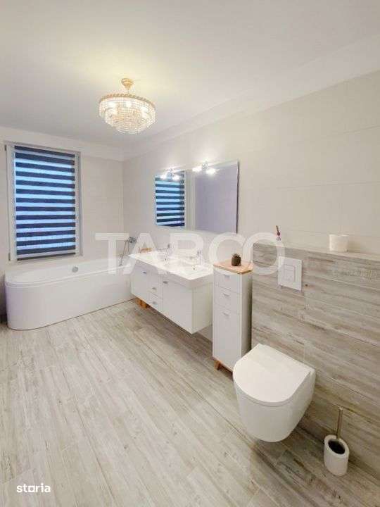 Casa cu 4 camere si vedere panoramica chiar la intrare In Cristian-11