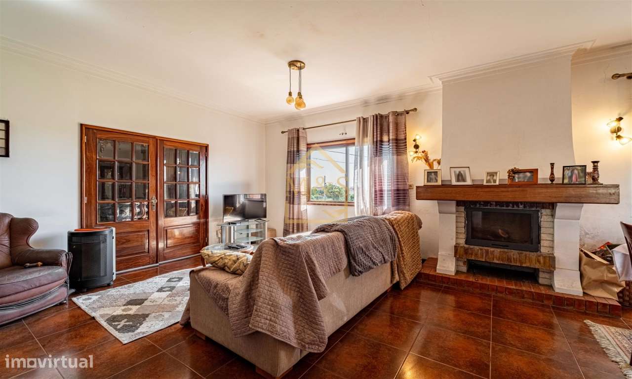 Moradia com comercio| Terreno 2900m2 |  Praia - Lavra-12