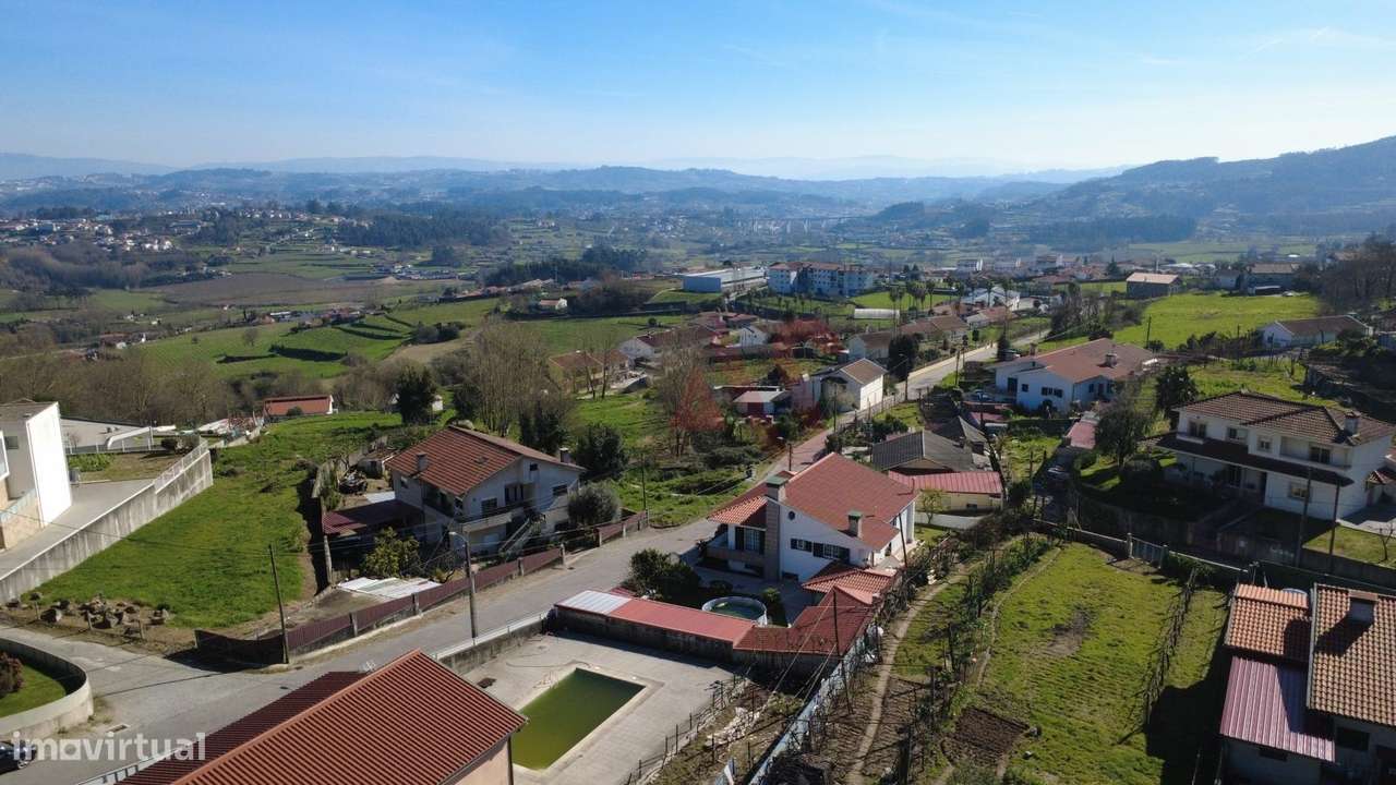 Moradia T3 com Piscina | Torrados – Felgueiras - Grande imagem: 2/25