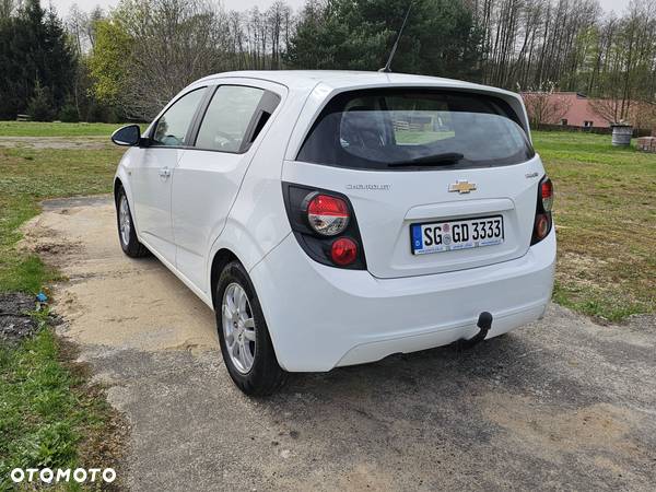 Chevrolet Aveo 1.4 LT - 9