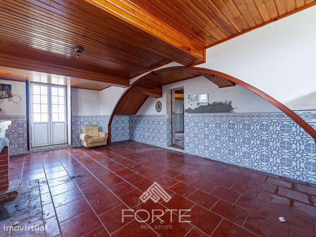 Moradia e Terreno para Venda em Oliveira de Azemeis-16