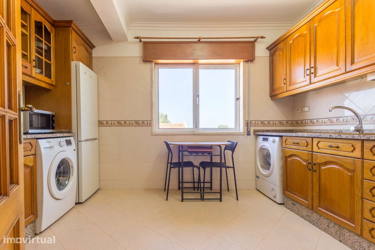 Apartamento T2 na Quinta do Conde-6