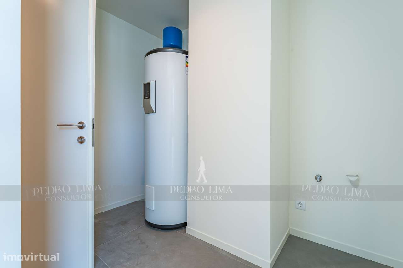 T2 NOVO com 241m2 com Terraços e 2 lugares de Garagem-14