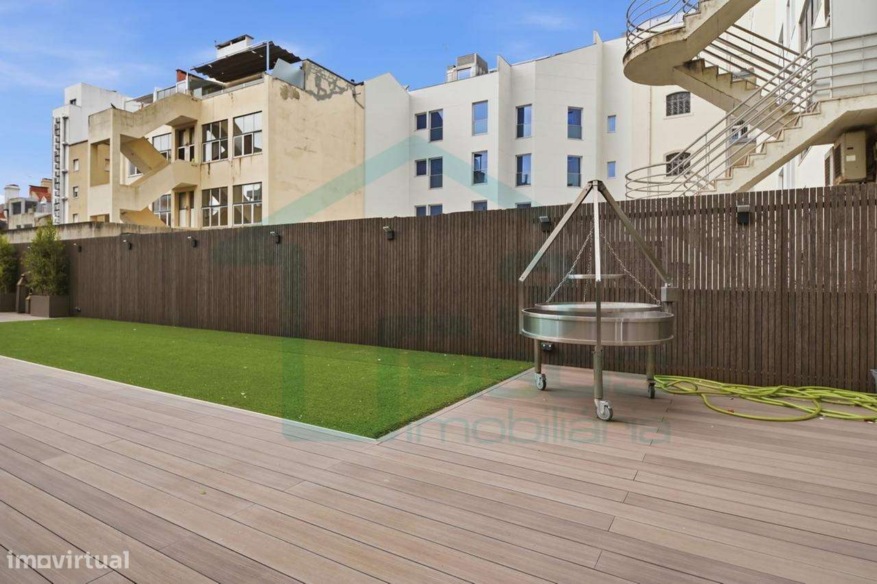 T3 de Luxo a Estrear - Terraço e Garagem - Av. República, Lx-57