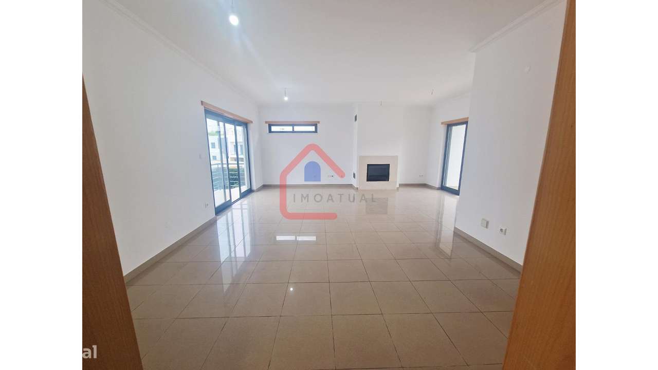 Moradia Isolada em Almada-5