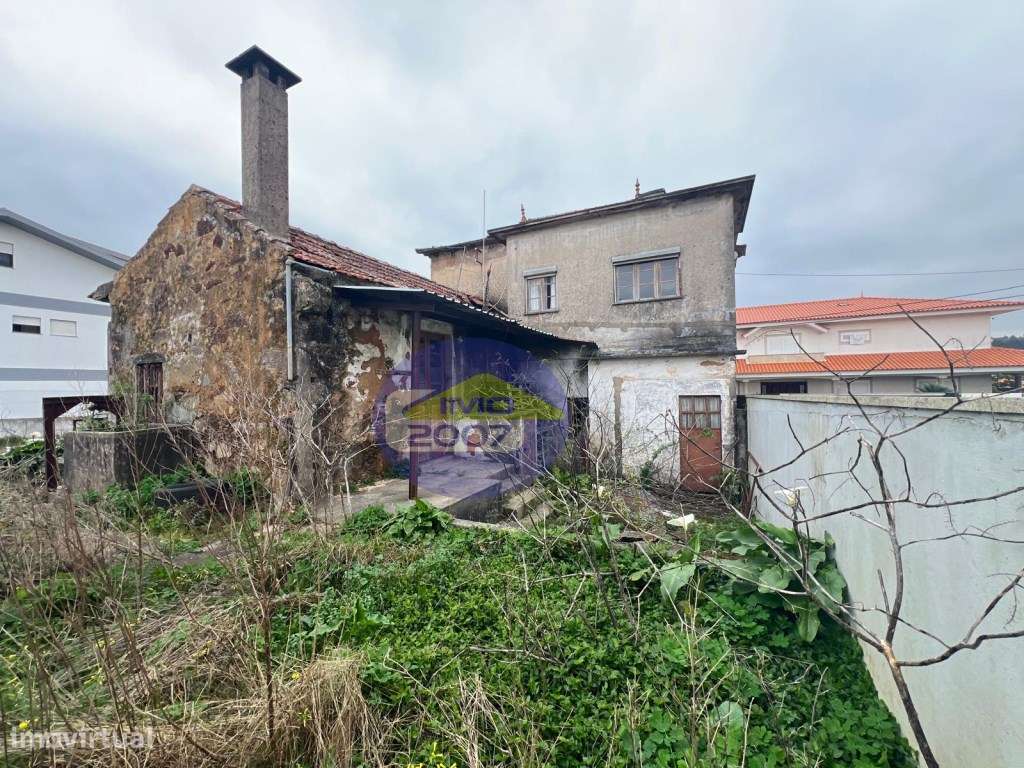 Moradia para restauro - Grande imagem: 2/28