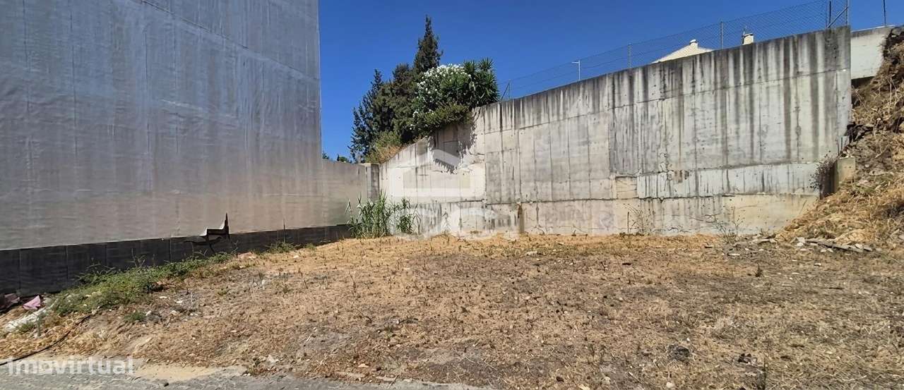 Terreno para Construção de Edifício Habitacional em Vila Nova da Barqu-14