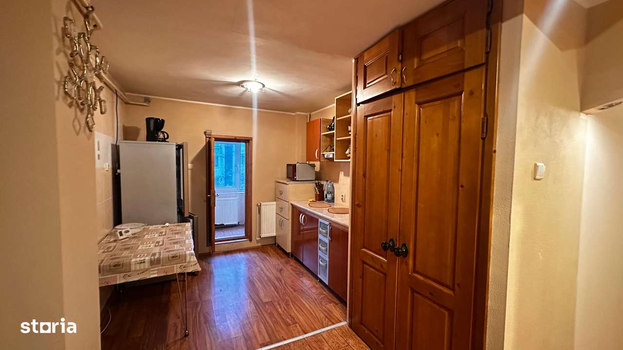 Apartament 3 camere decomandat IC Frimu-5