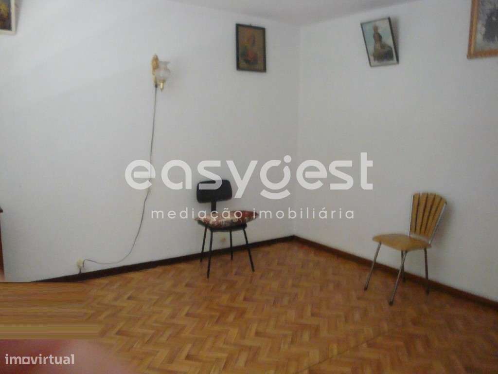 Moradia no V4 Centro de Vale Das Éguas - Grande imagem: 5/26