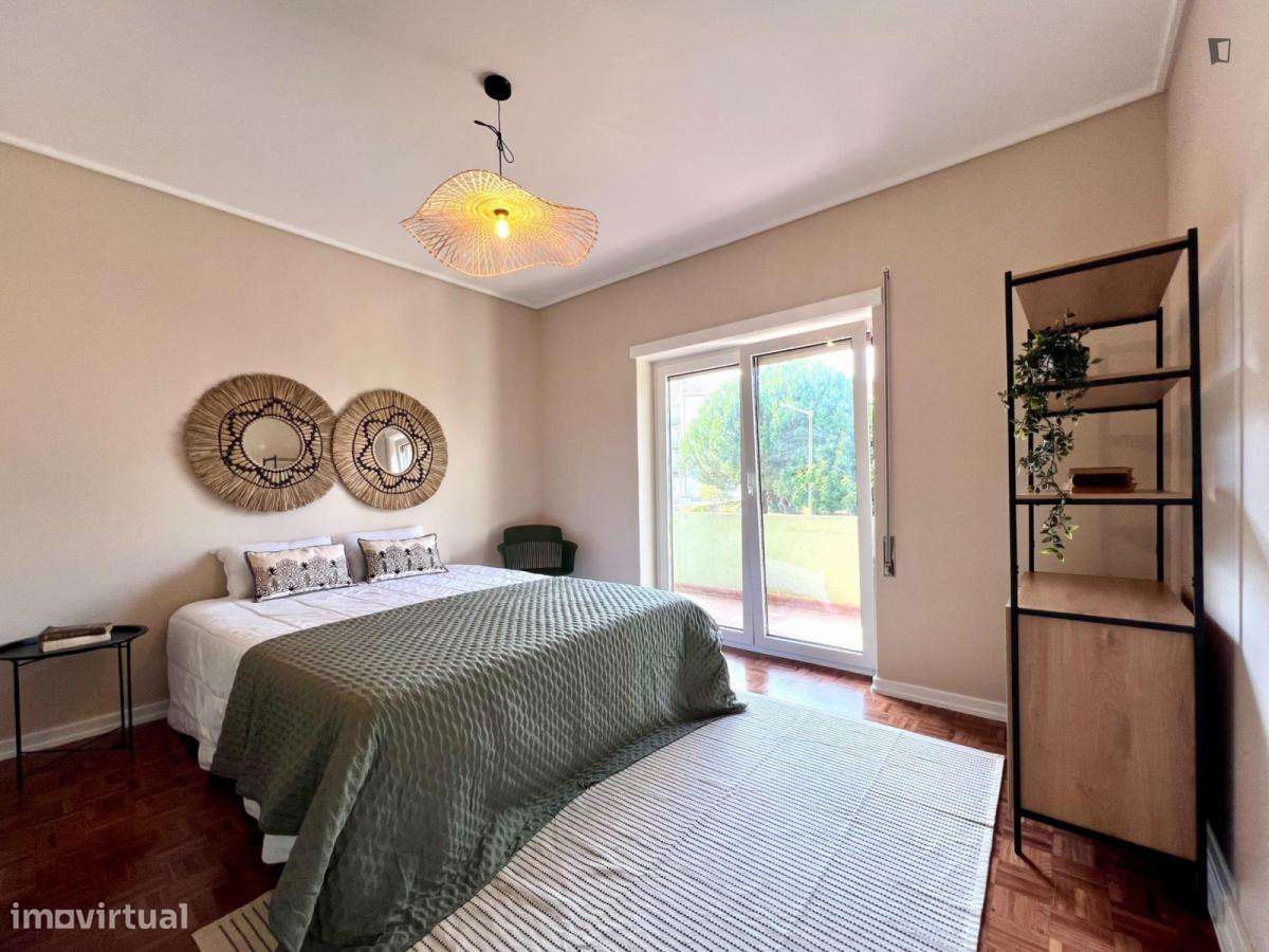 Quarto - localizado em Norton de Matos Coimbra - Grande imagem: 2/9