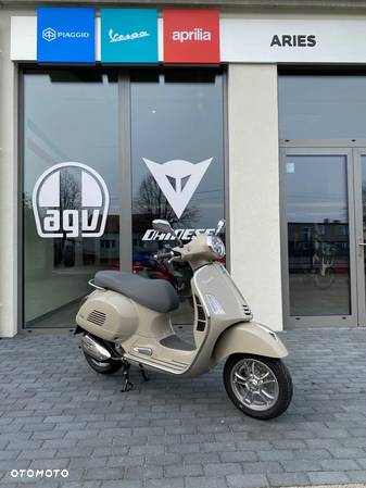 Vespa GTS - 2