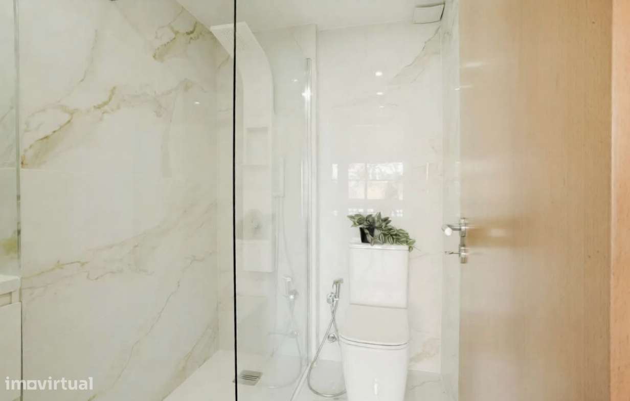 T2 Renovado Excelente Luminosidade, Varandas e Acabamentos Modernos-12