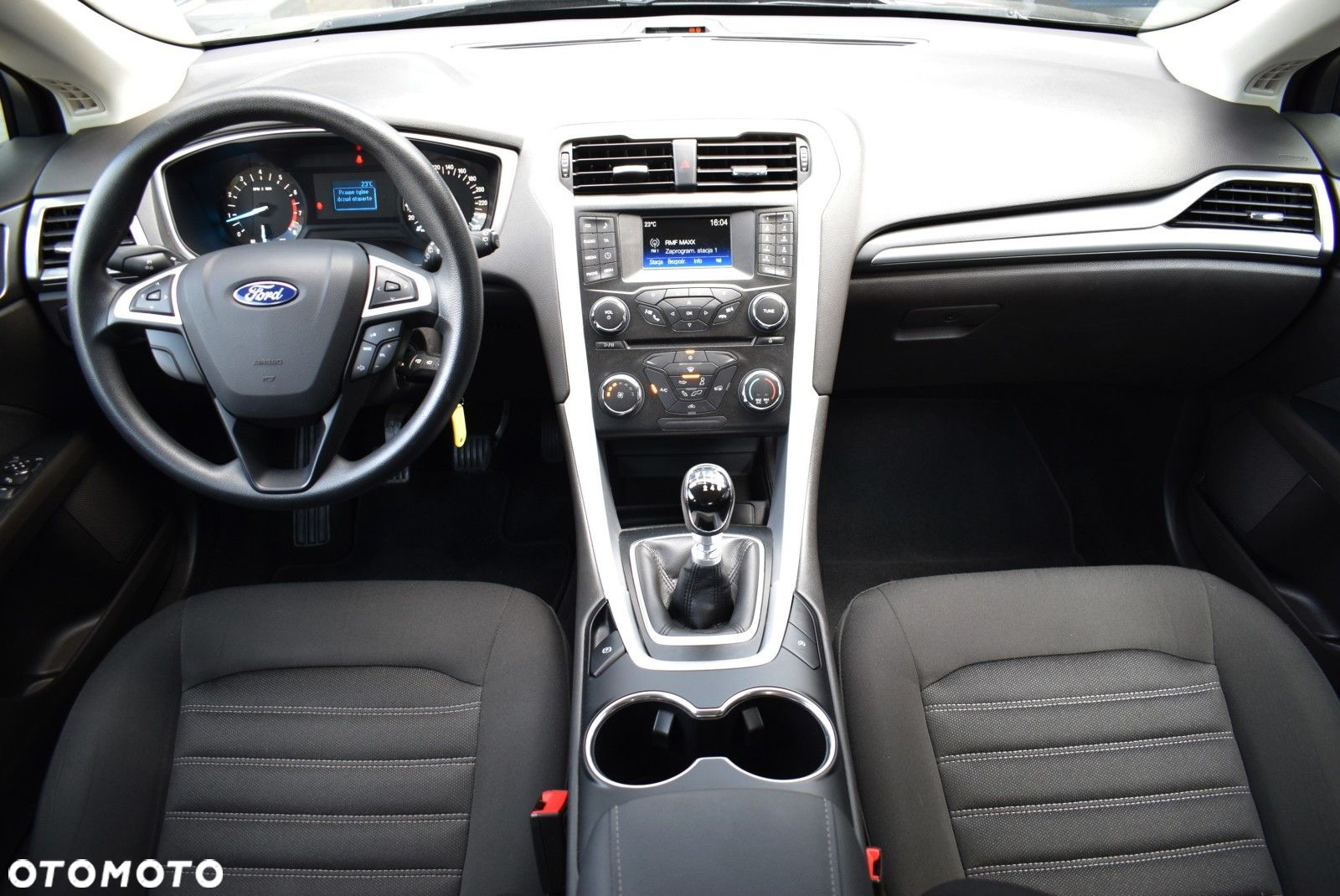 Ford Mondeo 1.5 EcoBoost Ambiente - 12