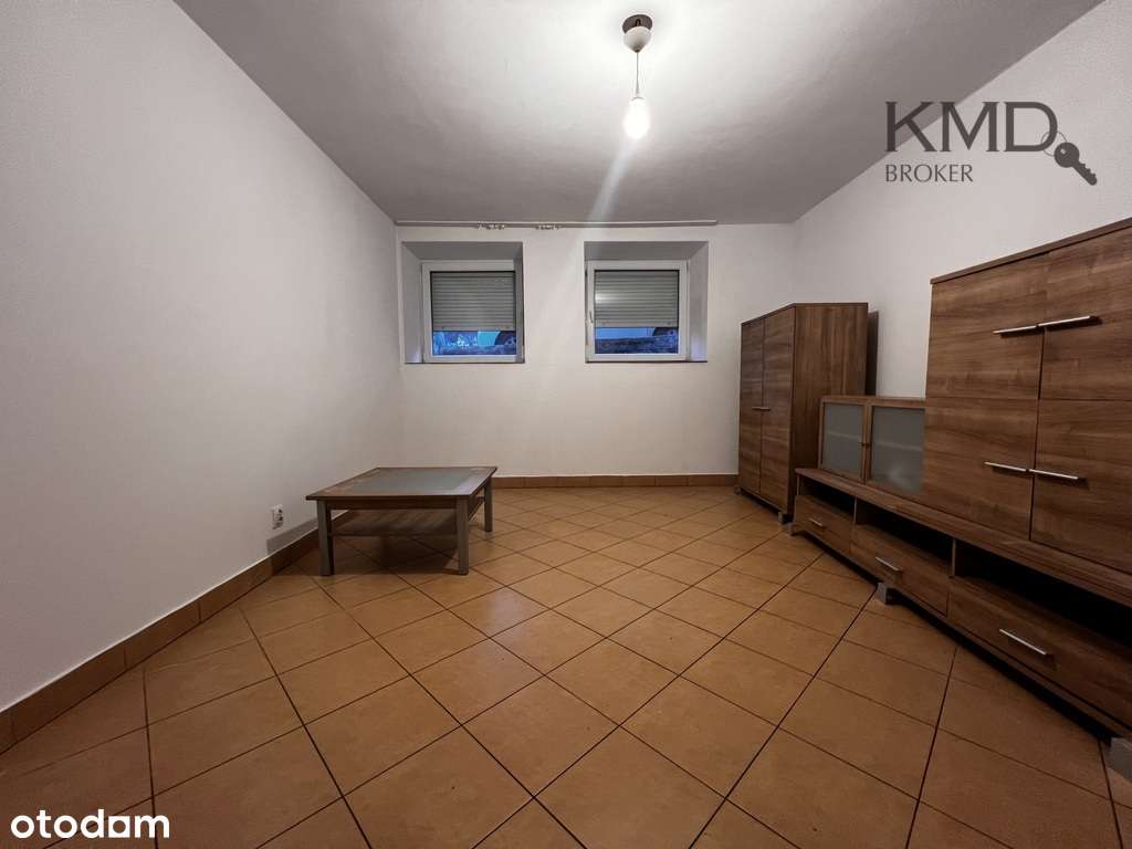 2 Pokoje w Suterenie, Centrum - Pełny obrazek: 2/6