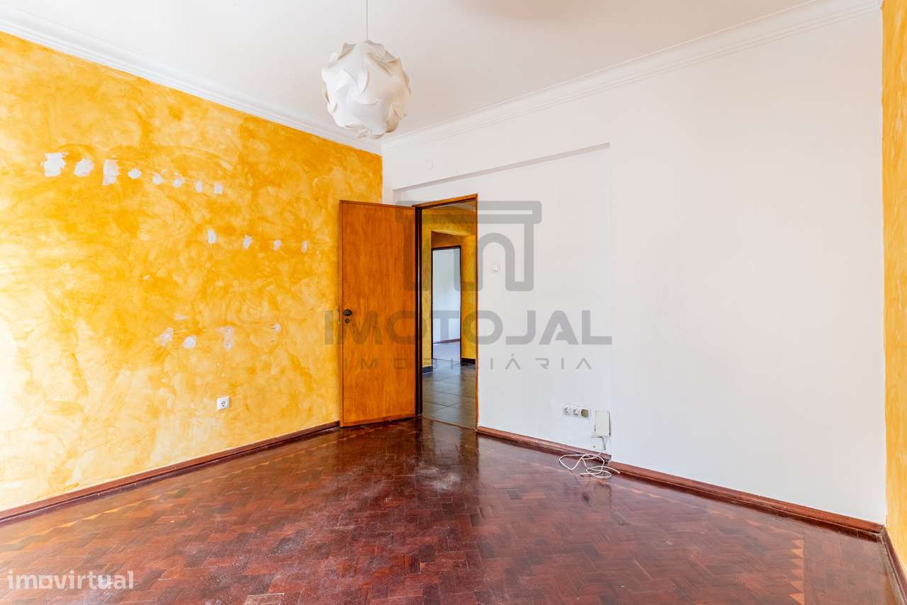 Apartamento T3 com 2 casas de banho - Loures-13