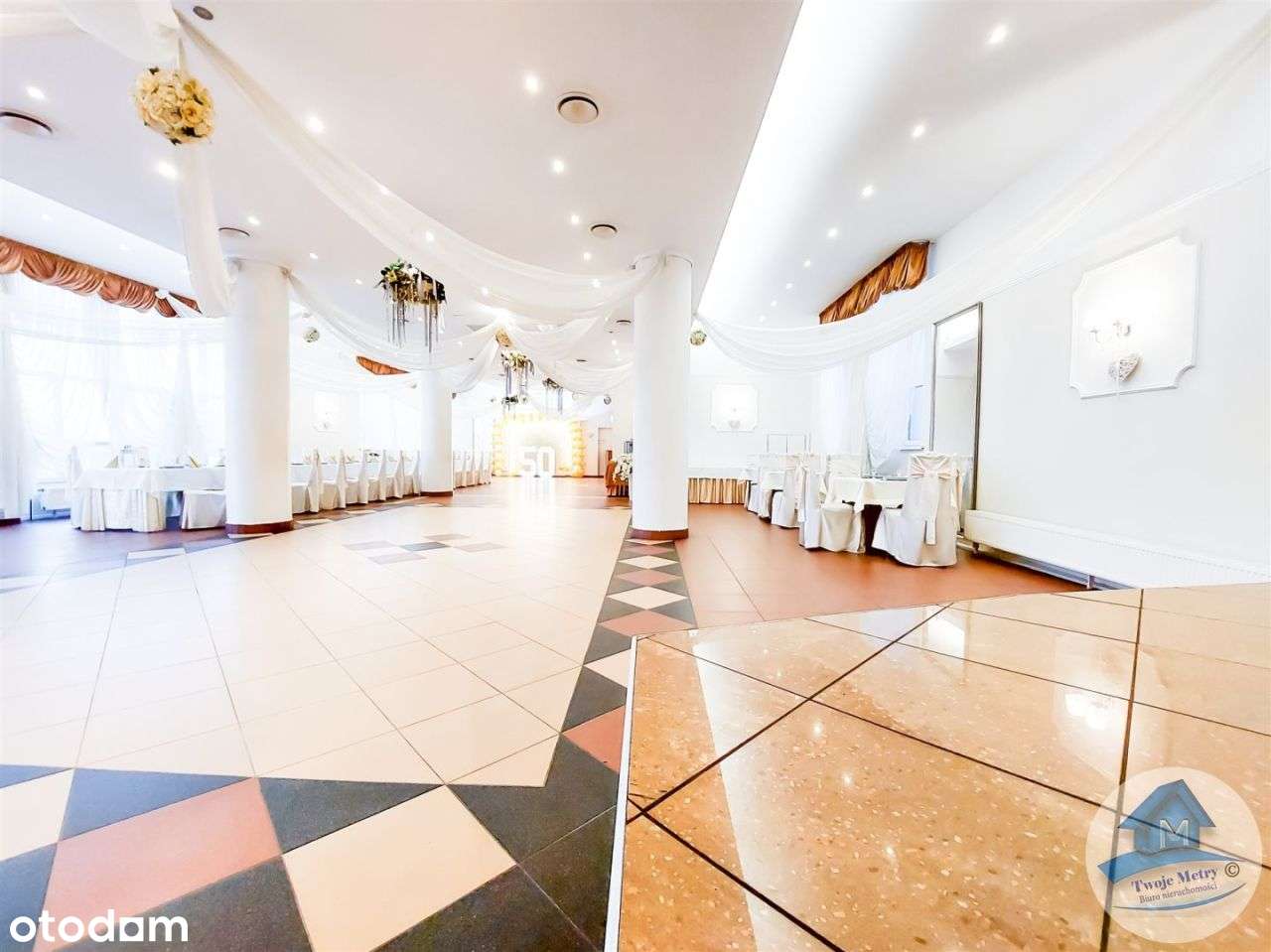 Funkcjonująca restauracja z wachlarzem możliwości!-6