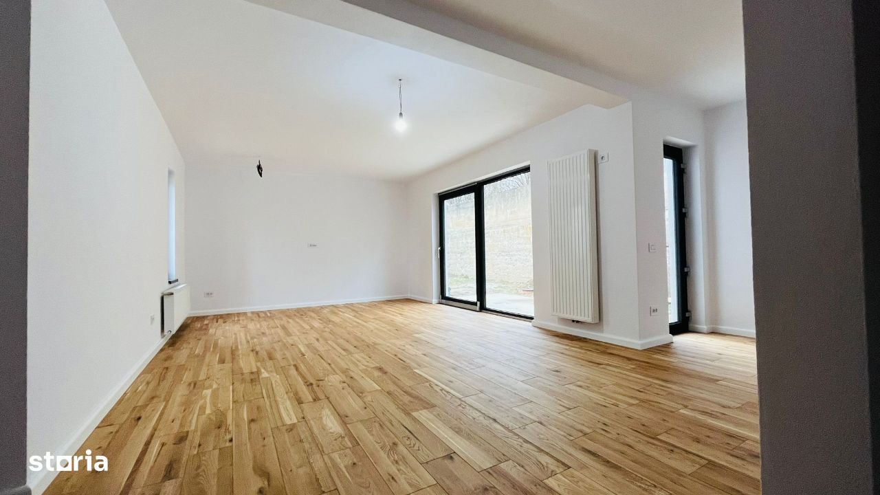 Apartament 3 Camere De Vanzare Sebes, Bloc Nou, Terasa Si Curte