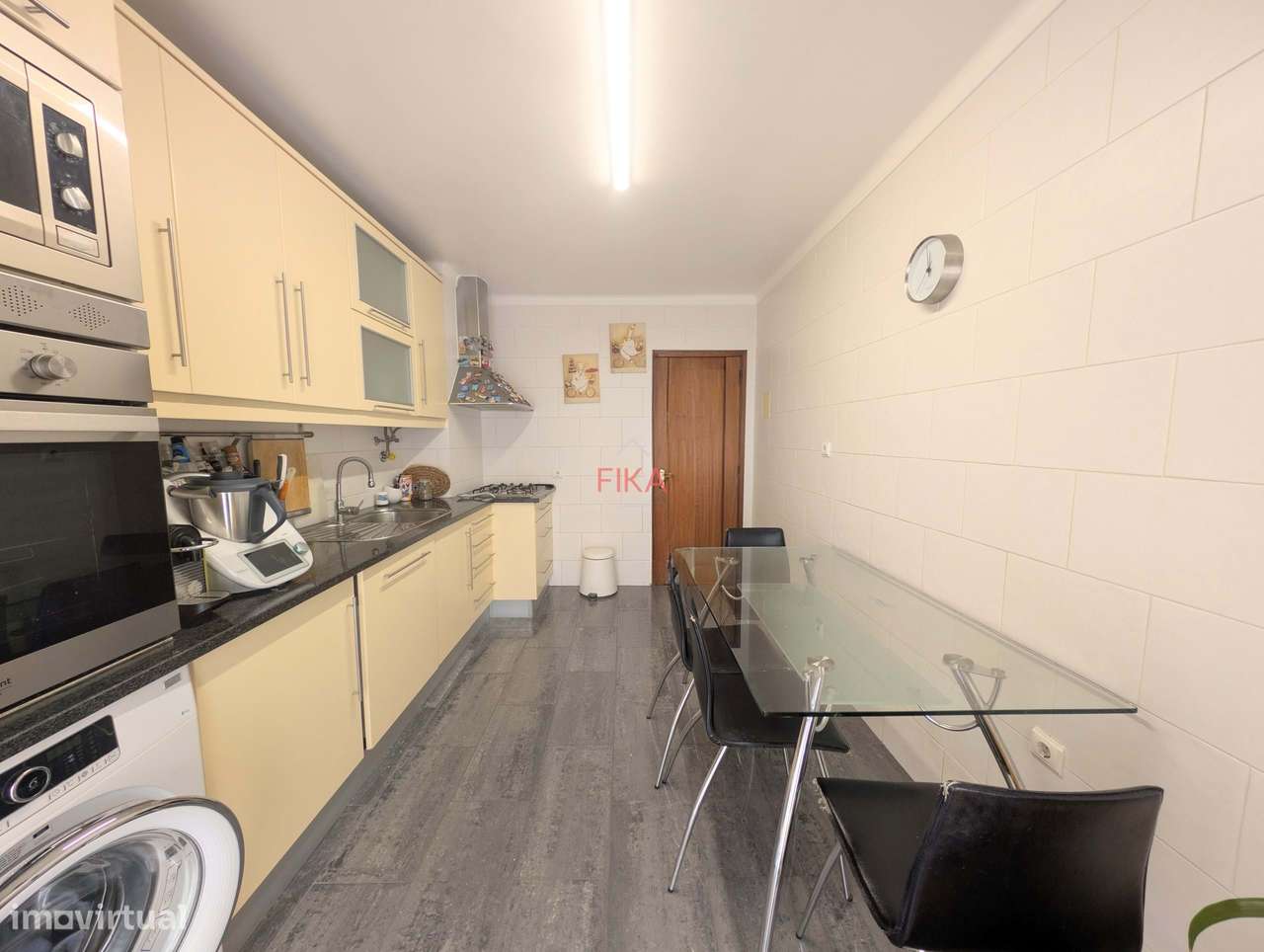 Apartamento T3 com 120m² na zona ribeirinha de Setúbal-7
