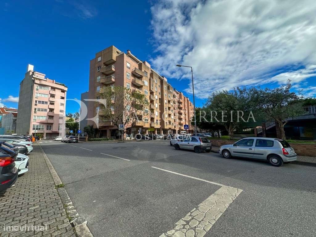 Loja no centro de Famalicão-10