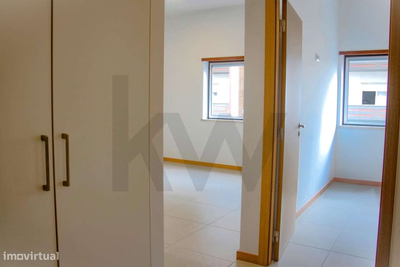 Estúdio com quarto | Arrendamento | Nova Leiria - Grande imagem: 2/15