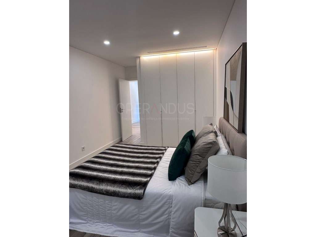 Moradia Isolada T4 Venda Almada-14