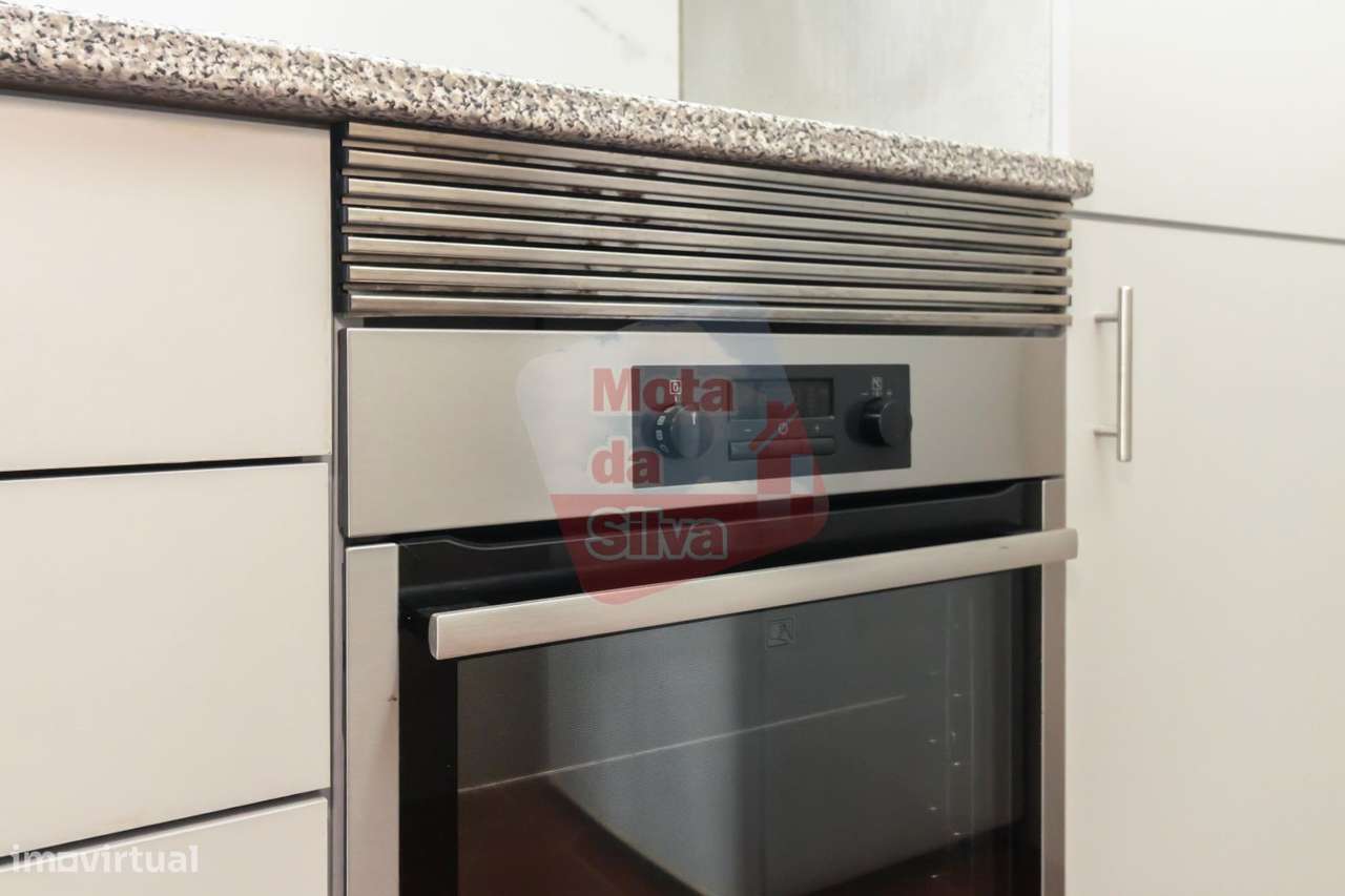 Excelente Apartamento 2 Assoalhadas no Funchalinho - Grande imagem: 5/22