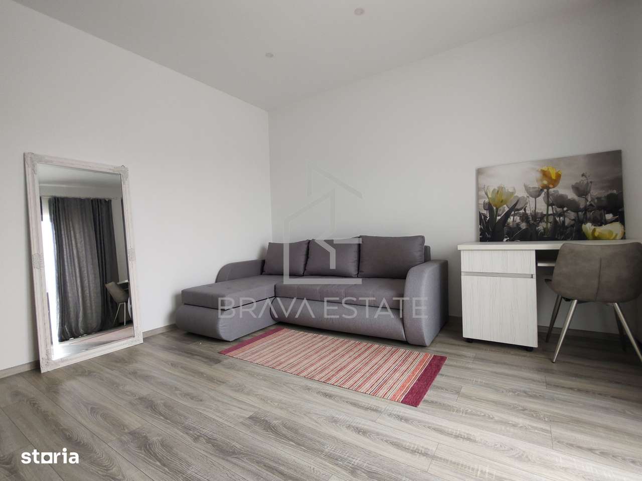 Apartament 3 camere, 80mp, mobilat, 2 balcoane, parcare, zona Terra-3