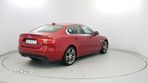 Jaguar XE 2.0 T Prestige - 7