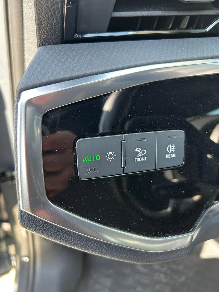 Audi Q3 - foto 15