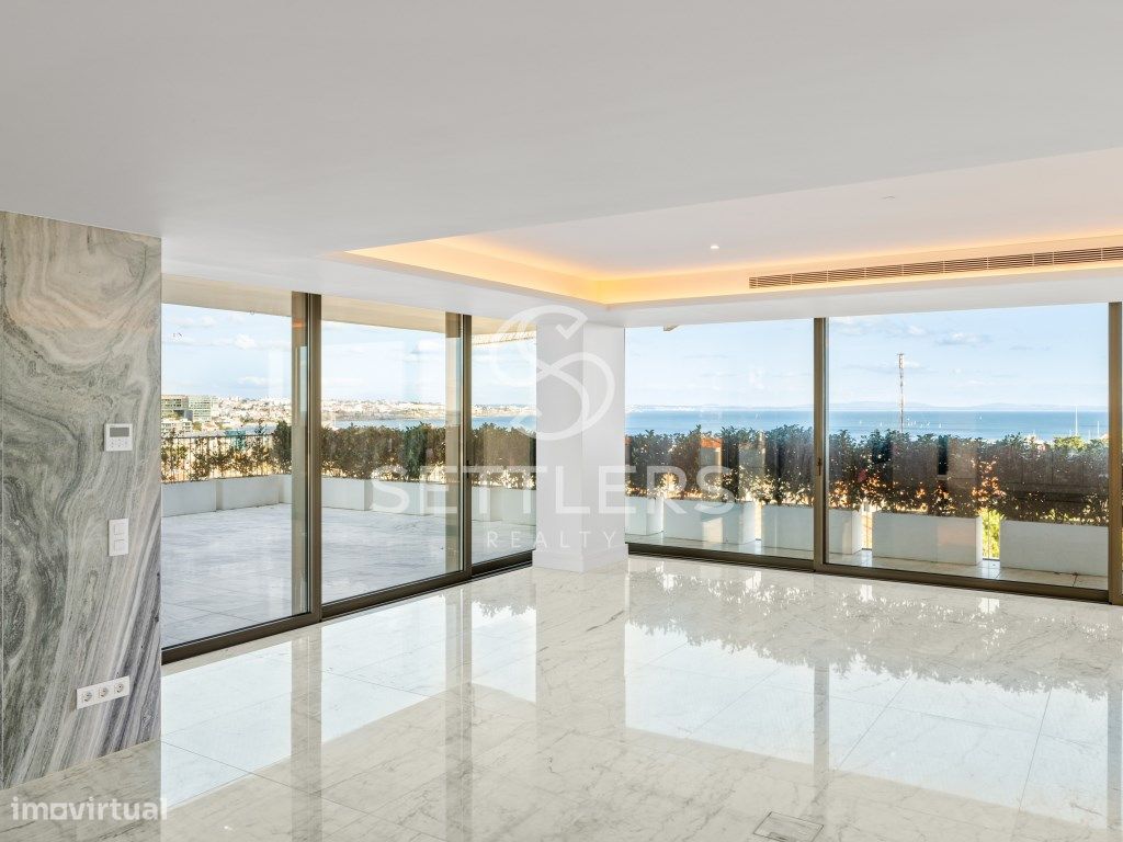 Apartamento T4 com Vista Mar em Condomínio - Grande imagem: 1/33