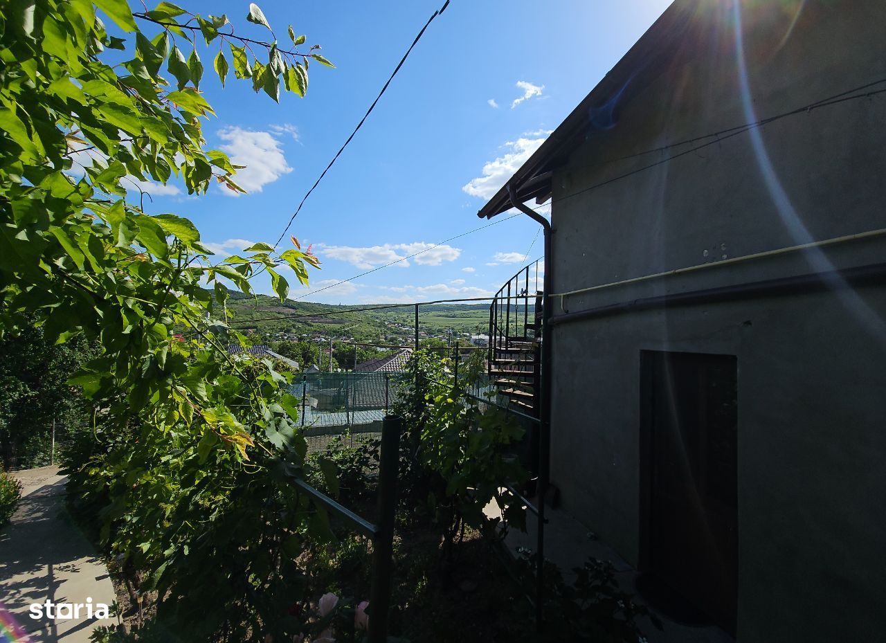 casa de vanzare husi judetul vaslui calea basarabiei nr 31