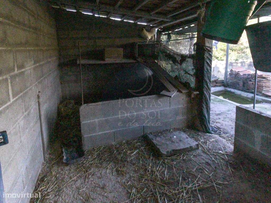 Moradia V3 c garagem em 1.040 m2 a 1 hora de Lisboa-36