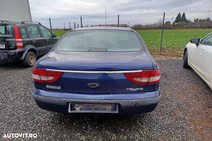 Punte spate Renault Megane 1 (facelift)  [din 1999 pana  2003] Classi - 10