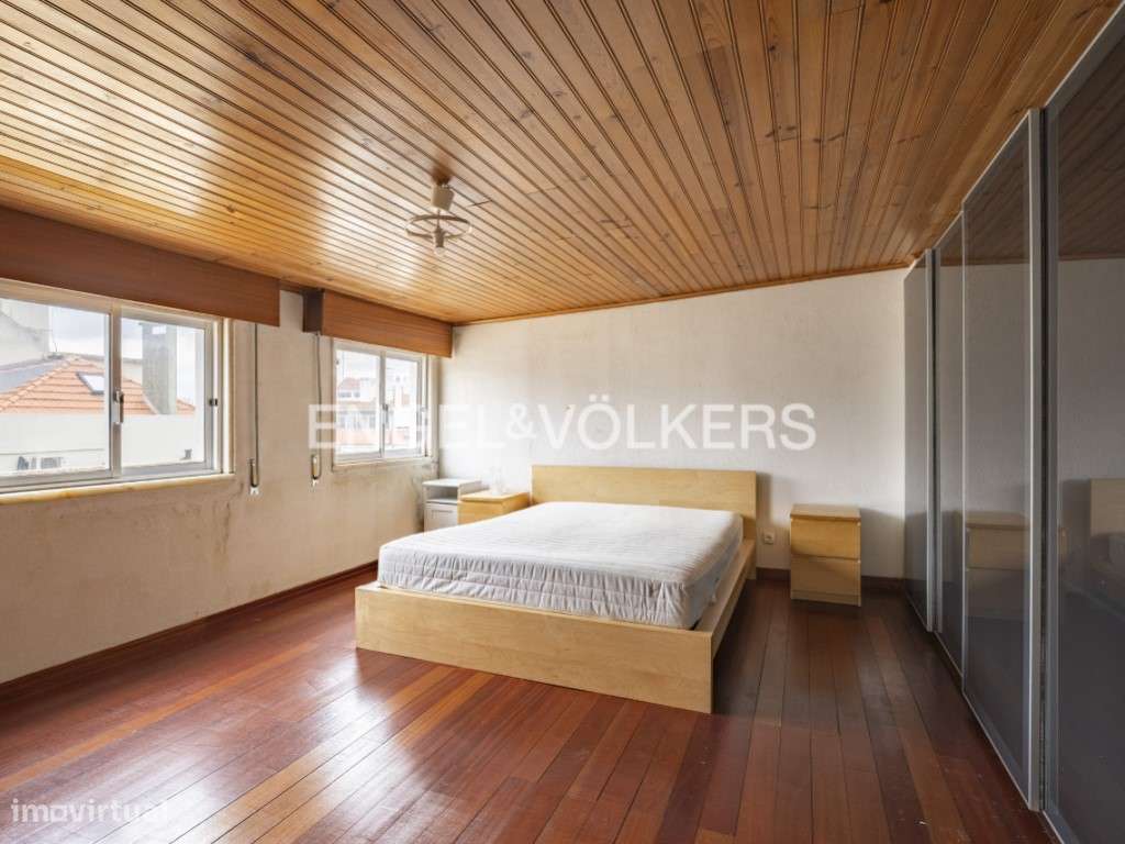 T4 com terraço com vista desafogada-10