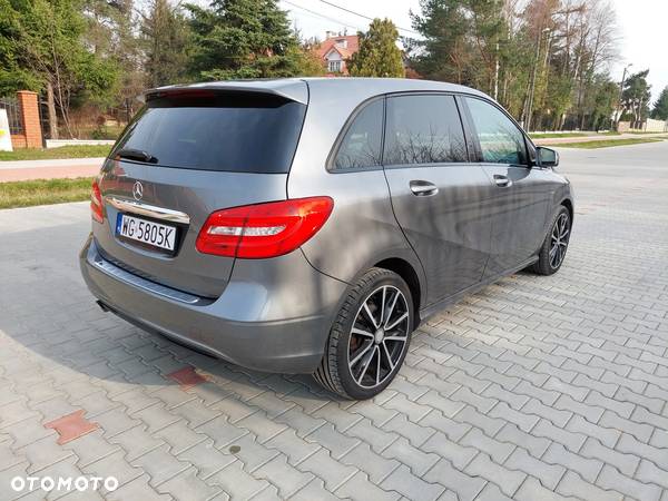 Mercedes-Benz Klasa B 180 BlueEFFICIENCY Edition - 5