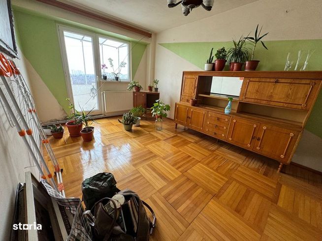 Apartament doua camere de vanzare