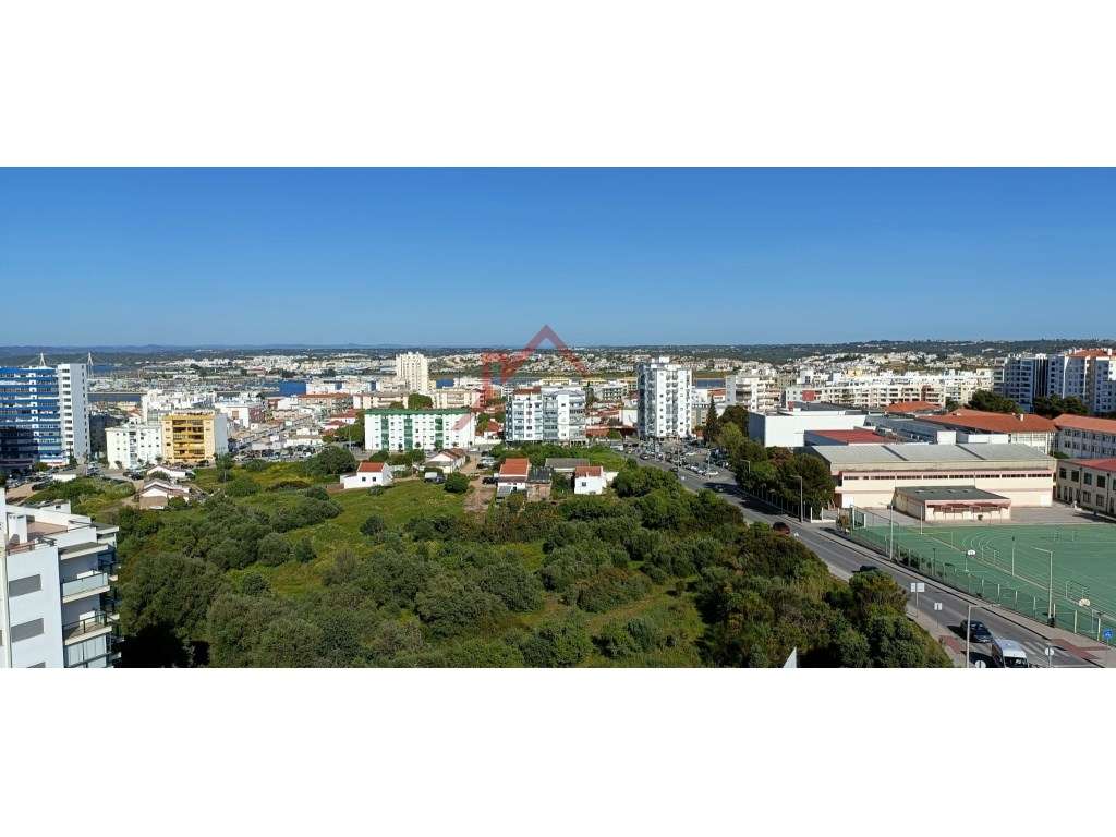 Apartamento T3 usado com elevador e garagem em Portimão, centro da ...-31