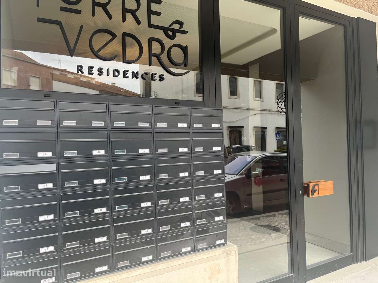 T1 Novo com Garagem e Elevador – Centro da Cidade! - Grande imagem: 3/29