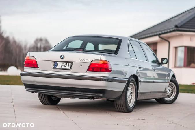 BMW Seria 7 740iL - 6