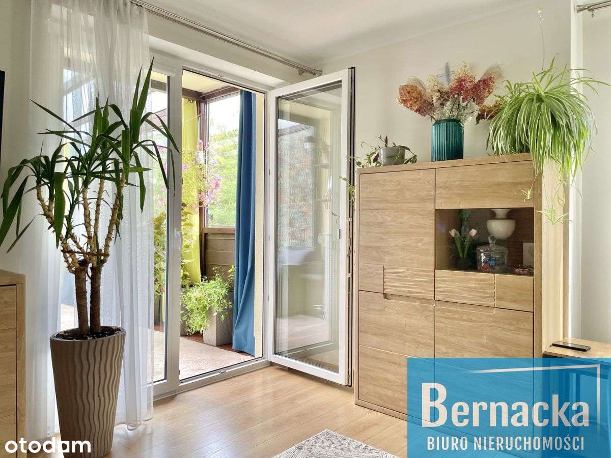 Nowoczesne 3-pokojowe z dużym tarasem-2