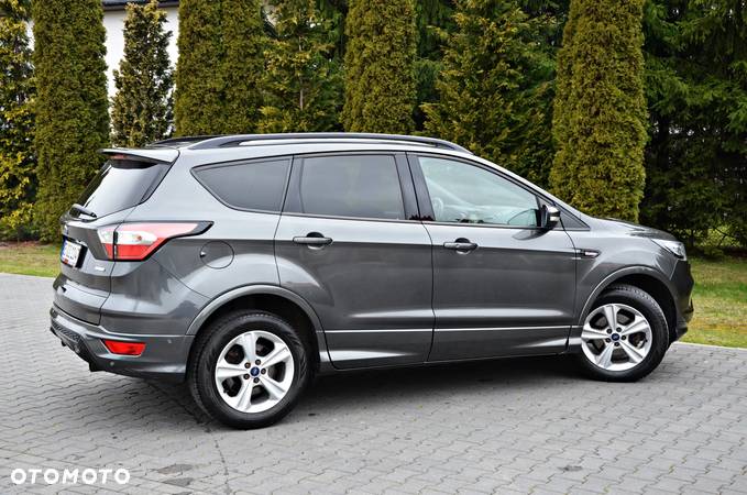 Ford Kuga 1.5 EcoBoost FWD ST-Line X - 23