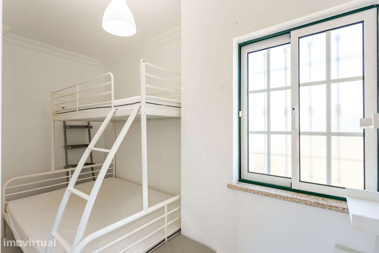 Fantástica moradia em banda a pé da praia-22