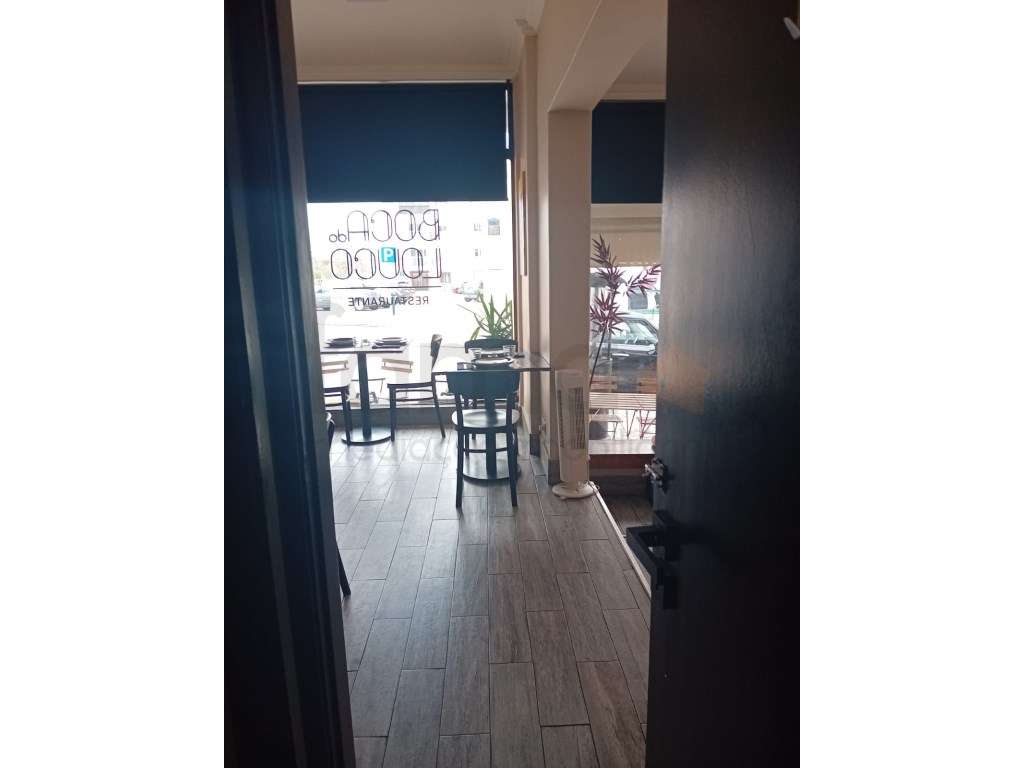 OPORTUNIDADE EXCLUSIVA Trespasse de Restaurante | Centro de Carcavelos-8