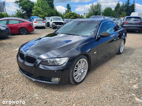 BMW Seria 3 330d DPF Cabrio - 2