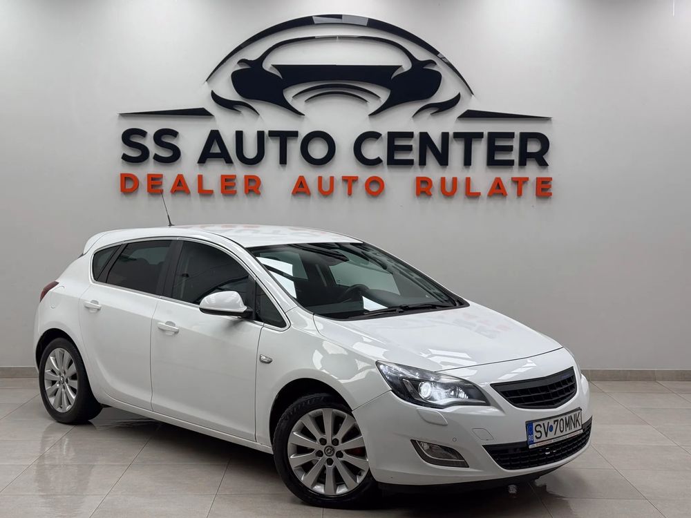 Opel Astra J [2009 - 2018] 2.0 CDTI Cosmo 2011