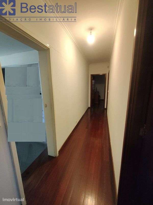 Moradia T4  C/Sótão + 1 Habitação T 3 - J/MC Donalds-26