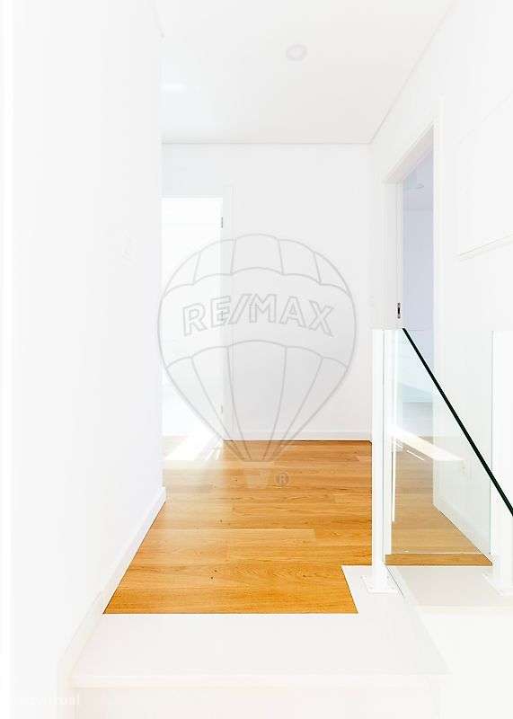 Moradia T4 para venda-16